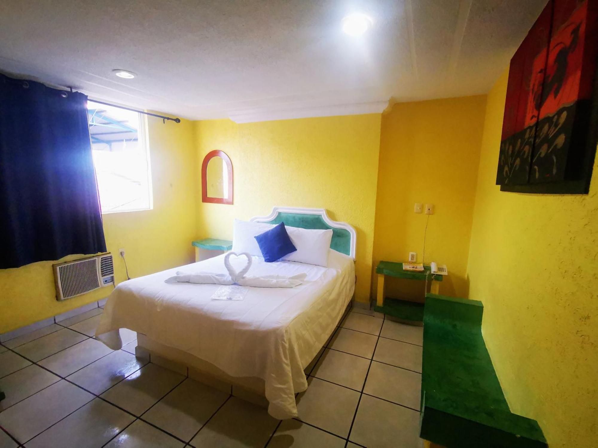 Hotel Casa Real à Poza Rica Extérieur photo