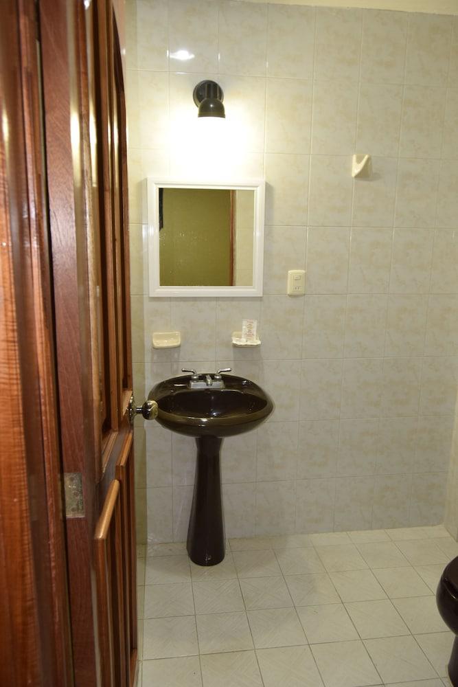 Hotel Casa Real à Poza Rica Extérieur photo
